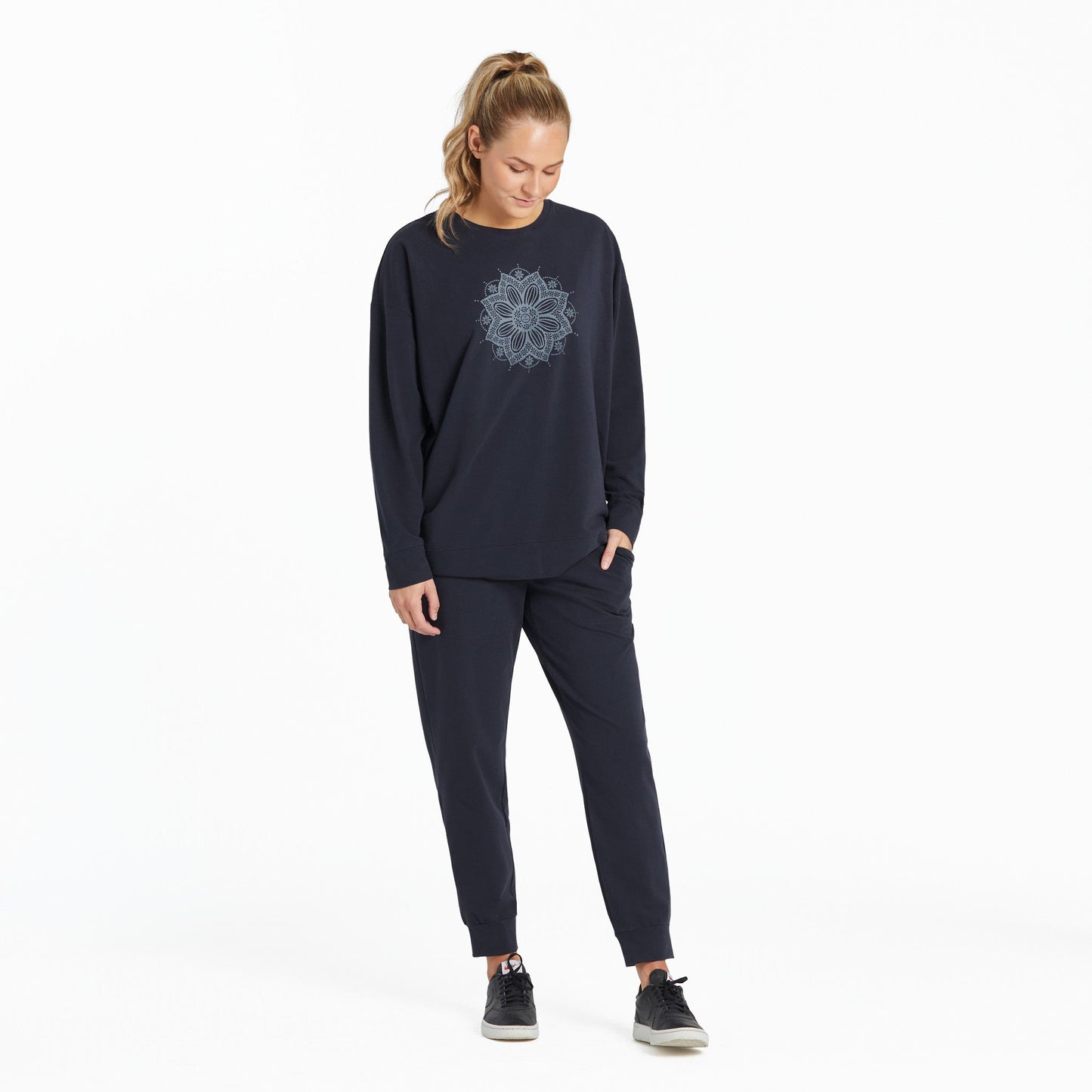 Women's Crochet Mandala Daisy Crusher-FLEX Oversized Crew