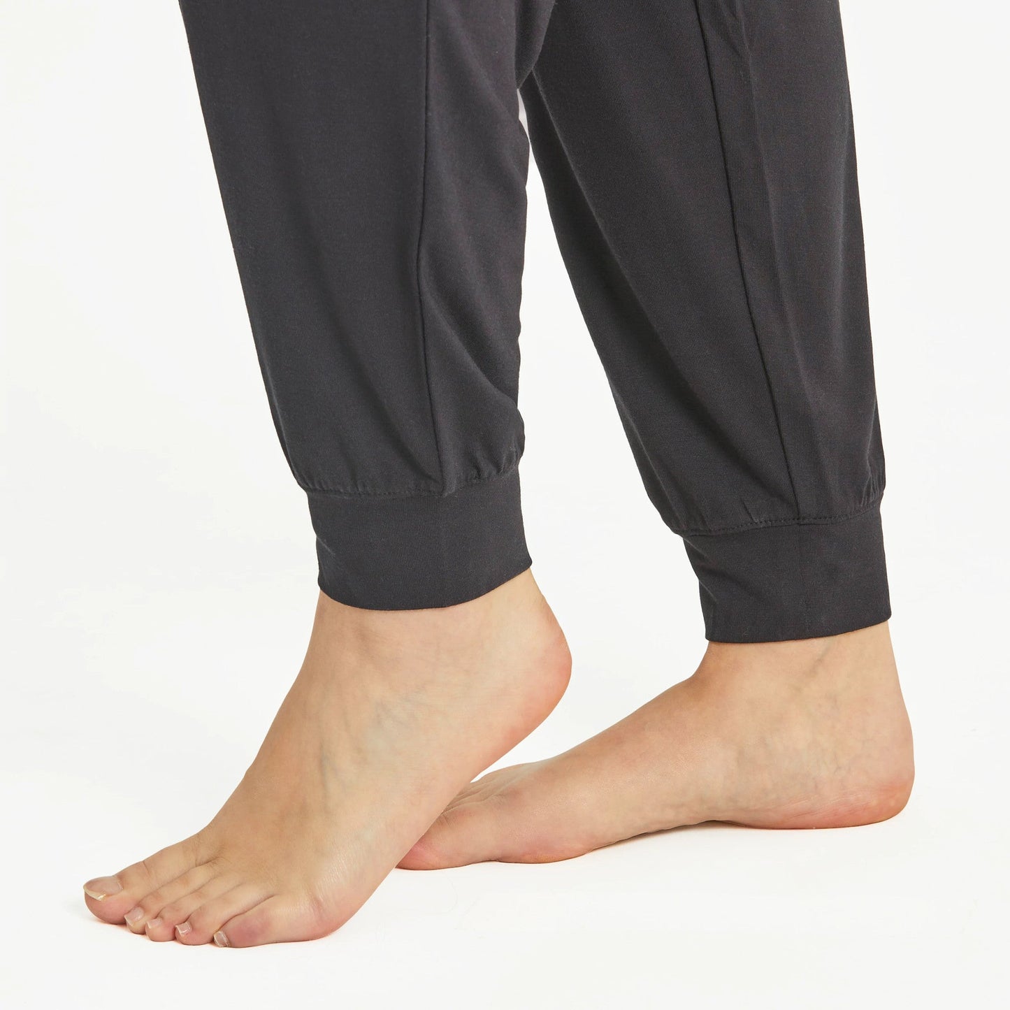 Women's Solid Lightweight Sleep Jogger