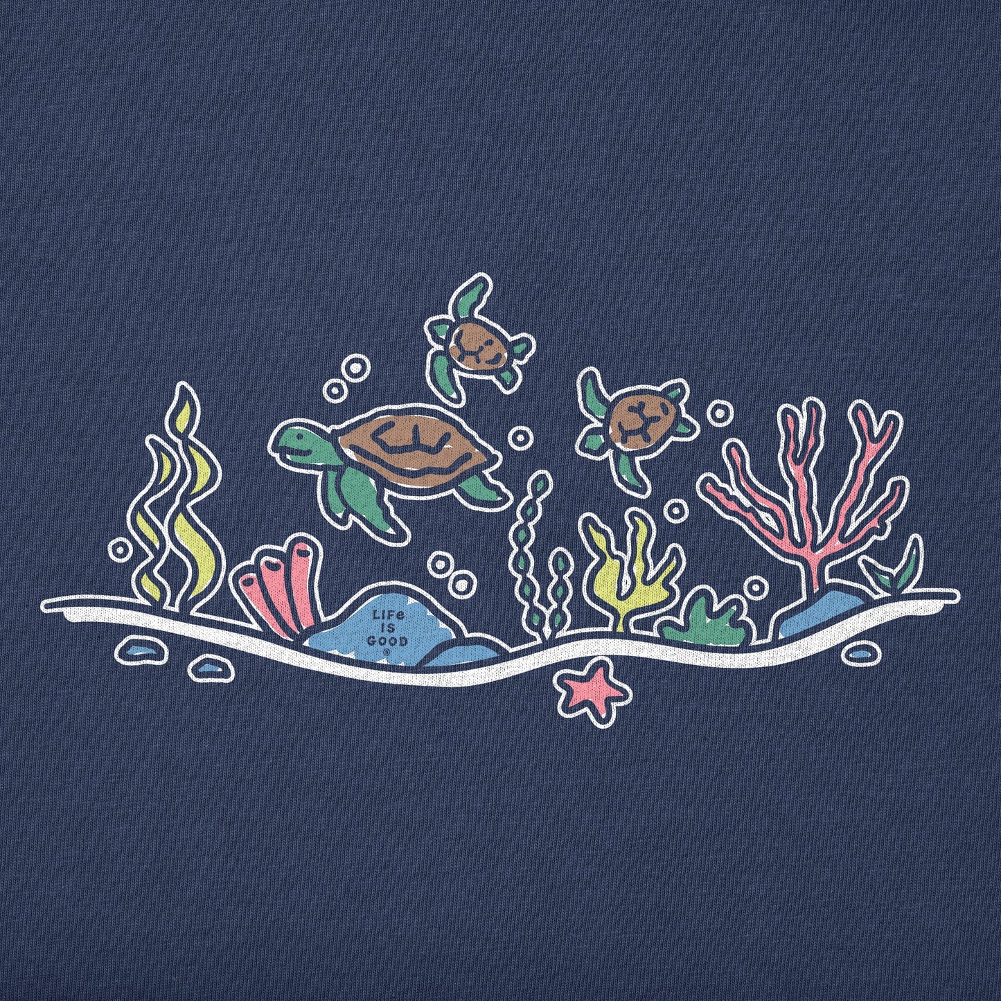 Men's Turtle Swimming Vista Short Sleeve Tee