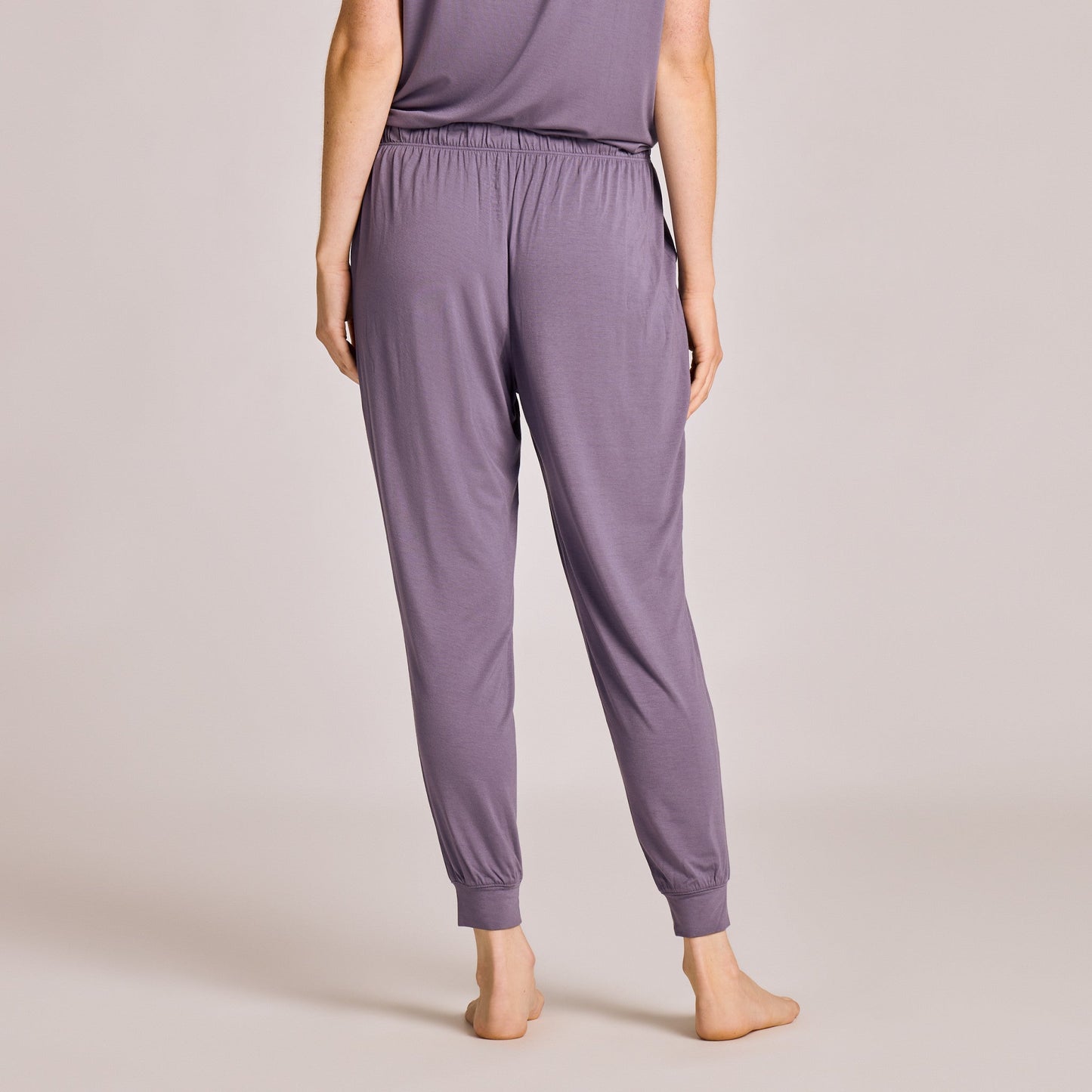 Women's Solid Lightweight Sleep Jogger