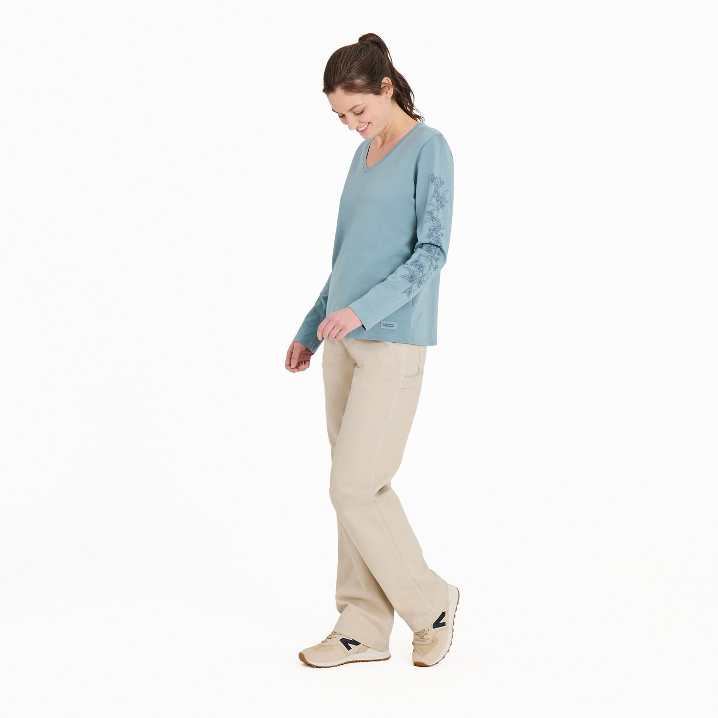 Women's Blossom Branches Long Sleeve Crusher-LITE Vee