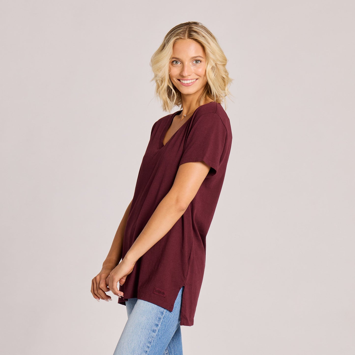 Women's Solid Crusher-LITE Vee Tunic