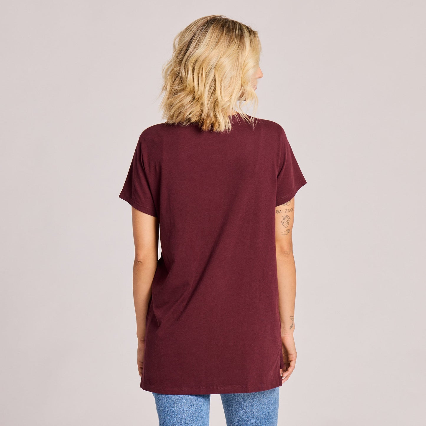 Women's Solid Crusher-LITE Vee Tunic